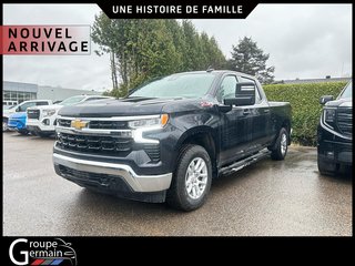 2023 Chevrolet Silverado 1500 à St-Raymond, Québec - 2 - w320h240px