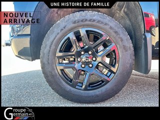 2023 Chevrolet Silverado 1500 à St-Raymond, Québec - 4 - w320h240px