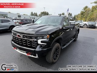 2023 Chevrolet Silverado 1500 in St-Raymond, Quebec - 10 - w320h240px