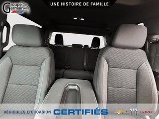 2024 Chevrolet Silverado 1500 à St-Raymond, Québec - 12 - w320h240px