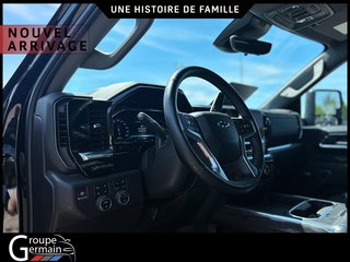 2024 Chevrolet Silverado 2500 à St-Raymond, Québec - 9 - w320h240px