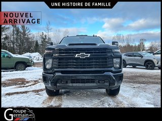 2024 Chevrolet Silverado 2500 à St-Raymond, Québec - 4 - w320h240px