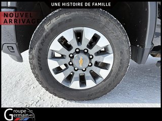2025 Chevrolet Silverado 2500 in St-Raymond, Quebec - 11 - w320h240px