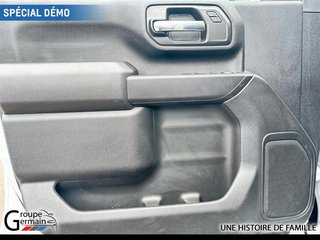 2025 GMC Sierra 2500 à St-Raymond, Québec - 4 - w320h240px