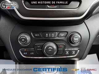 2020 Jeep CHEROKEE in St-Raymond, Quebec - 30 - w320h240px