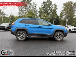 2020 Jeep CHEROKEE à St-Raymond, Québec - 2 - w320h240px