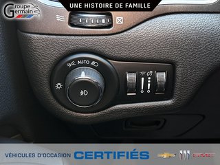 2021 Jeep Cherokee in St-Raymond, Quebec - 22 - w320h240px