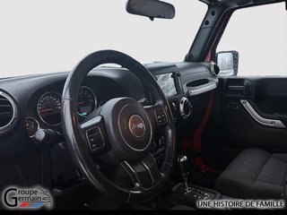 2012 Jeep Wrangler Unlimited à St-Raymond, Québec - 34 - w320h240px