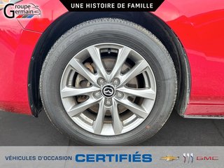 2023 Mazda 3 AWD à St-Raymond, Québec - 9 - w320h240px