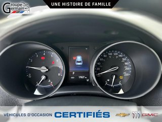 2022 Toyota C-HR à St-Raymond, Québec - 15 - w320h240px