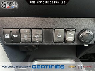 2016 Toyota RAV4 in St-Raymond, Quebec - 21 - w320h240px