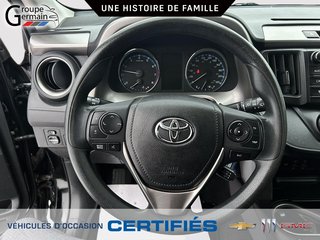 2017 Toyota RAV4 à St-Raymond, Québec - 13 - w320h240px