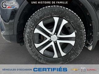 2017 Toyota RAV4 à St-Raymond, Québec - 9 - w320h240px