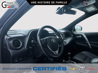 2018 Toyota RAV4 à St-Raymond, Québec - 12 - w320h240px