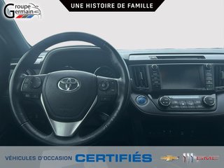 2018 Toyota RAV4 à St-Raymond, Québec - 21 - w320h240px