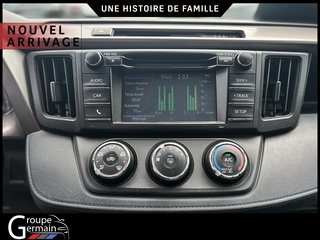 2018 Toyota RAV4 à St-Raymond, Québec - 12 - w320h240px