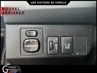 2018 Toyota RAV4 à St-Raymond, Québec - 8 - w320h240px