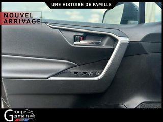 2020 Toyota RAV4 à St-Raymond, Québec - 4 - w320h240px