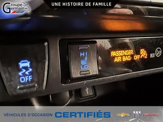 2022 Toyota RAV4 in St-Raymond, Quebec - 12 - w320h240px