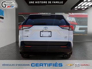 2023 Toyota RAV4 à St-Raymond, Québec - 4 - w320h240px