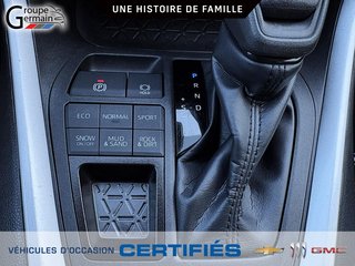 2023 Toyota RAV4 à St-Raymond, Québec - 26 - w320h240px