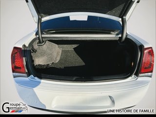 2015 Chrysler 300 à Donnacona, Québec - 20 - w320h240px