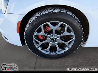 2015 Chrysler 300 à Donnacona, Québec - 9 - w320h240px