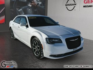 2015 Chrysler 300 à Donnacona, Québec - 7 - w320h240px