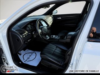 2015 Chrysler 300 à Donnacona, Québec - 14 - w320h240px
