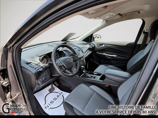 2017 Ford Escape in Donnacona, Quebec - 12 - w320h240px