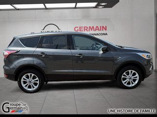 2017 Ford Escape in Donnacona, Quebec - 6 - w320h240px