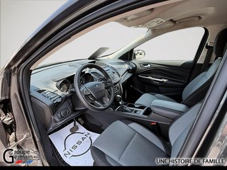 2017 Ford Escape in Donnacona, Quebec - 16 - w320h240px