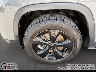 2023 Jeep CHEROKEE in Donnacona, Quebec - 9 - w320h240px