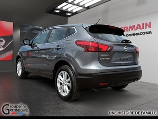 2018 Nissan Qashqai à Donnacona, Québec - 3 - w320h240px