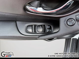 2016 Nissan Rogue in Donnacona, Quebec - 10 - w320h240px
