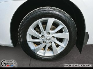 2015 Nissan Sentra in Donnacona, Quebec - 9 - w320h240px