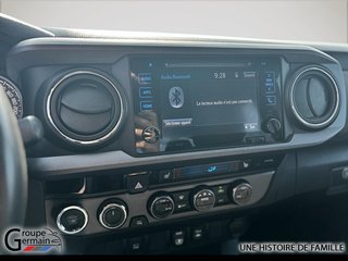 2018 Toyota Tacoma in Donnacona, Quebec - 19 - w320h240px