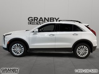 Cadillac XT4  2024 à Granby, Québec - 5 - w320h240px