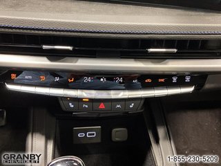 2024 Cadillac XT4 SPORT A TI in Granby, Quebec - 17 - w320h240px