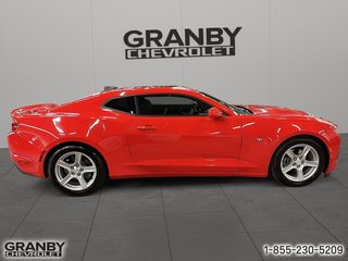 2022  Camaro 1LT MOTEUR 3.6L in Granby, Quebec - 4 - w320h240px