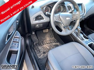 Chevrolet Cruze  2019 à Granby, Québec - 4 - w320h240px