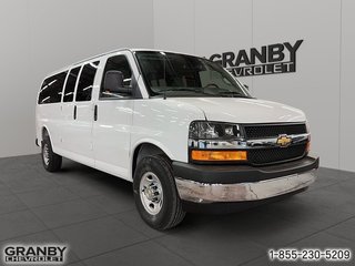 Chevrolet Express Passenger 3500  2025 à Granby, Québec - 3 - w320h240px