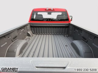 2024 Chevrolet K2500 HD Silverado reg cab WT l/box (1WT) in Granby, Quebec - 17 - w320h240px