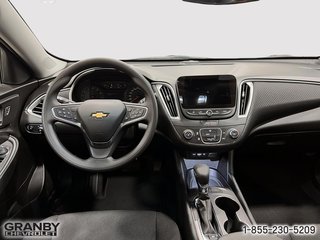 Chevrolet Malibu  2024 à Granby, Québec - 10 - w320h240px