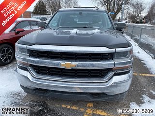 Chevrolet Silverado 1500  2016 à Granby, Québec - 2 - w320h240px