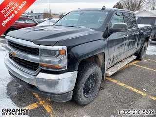 Chevrolet Silverado 1500  2016 à Granby, Québec - 3 - w320h240px