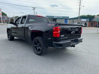 2017 Chevrolet Silverado 1500 in Granby, Quebec - 6 - w320h240px