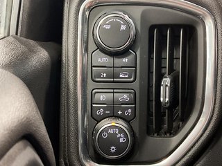 Chevrolet Silverado 1500  2019 à Granby, Québec - 19 - w320h240px
