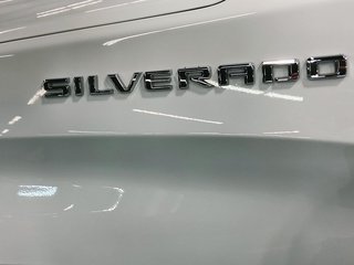 Chevrolet Silverado 1500  2019 à Granby, Québec - 6 - w320h240px