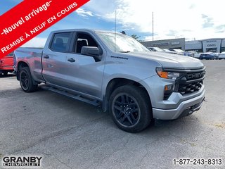 Chevrolet Silverado 1500 Custom crewcab boite 6.6 moteur 2.7L 2023 à Granby, Québec - 3 - w320h240px
